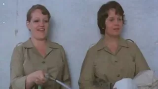 Chloe Amour idzie na kompromis i sex starsze panie rozkłada nogi przed sąsiadem.