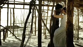 Freya starsze panie nago Von Doom pieprzy się z brodatym facetem.