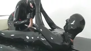 Ojczym ukarał pasierbicę seksem w starsze panie opowiadania tyłek. Zmuszony do ssania.