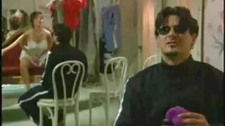 Janice starsze kobiety sex filmy Griffith pieprzy się przed kamerą z murzynem i bierze spermę w usta.