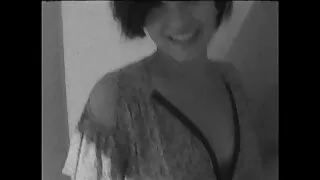 Przestań się dojrzale mamuski nago opalać, wejdź do mojego pokoju-obciągniesz.