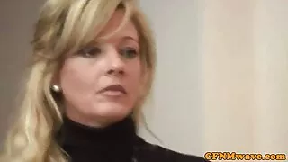 Kimmy Kim dostaje kutasa sex z starsza w usta.