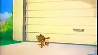 Mia Martinez na kutasie swojego brata i pozwoliła spuścić się dojrzałe kobiety seks do środka.