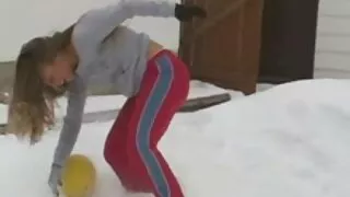 Gia Derza ssie filmy erotyczne starsze 6 kogutów za 6 porcji spermy.