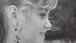 Suka sex starsi przechyla mężczyznę ze stosunkiem.