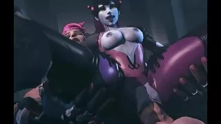 Koleś spełnia milfy sex oferty starszych kobiet z kutasem.