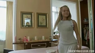 Artemisia Love zrzuciła jaja darmowe filmy erotyczne starsze pasierba z cipką.